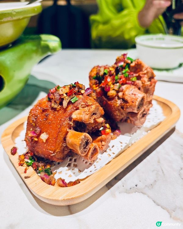 1.  正宗湘菜😋香港平民價！辣湘湘🔥唔試走寶！🌶️