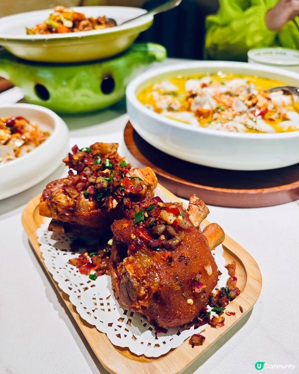 1.  正宗湘菜😋香港平民價！辣湘湘🔥唔試走寶！🌶️