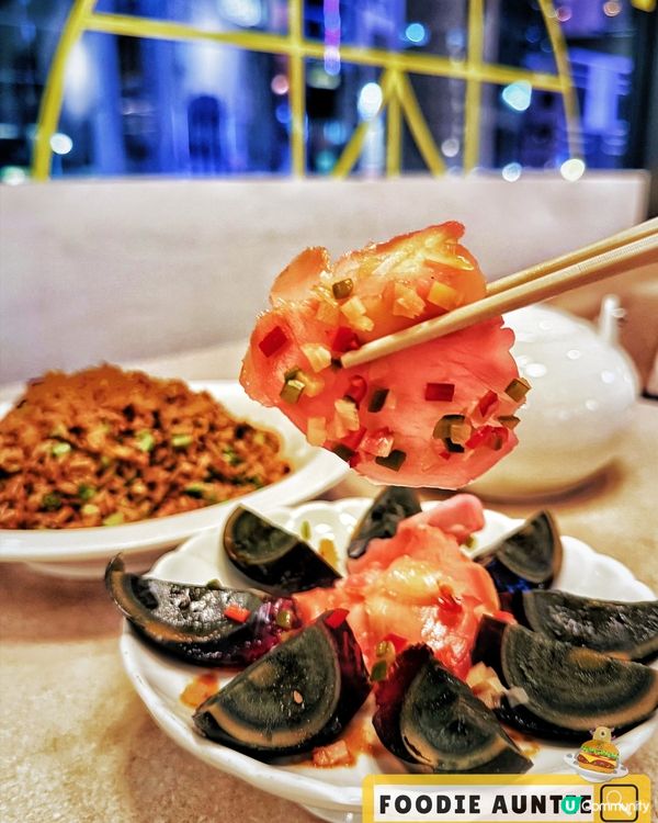 👽 食神大媽《中環｜同時有點心同小菜食嘅中餐廳》