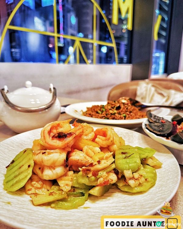 👽 食神大媽《中環｜同時有點心同小菜食嘅中餐廳》