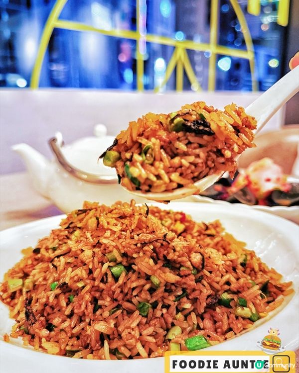 👽 食神大媽《中環｜同時有點心同小菜食嘅中餐廳》