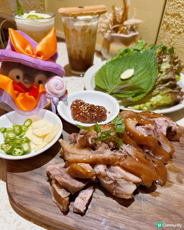 啓德韓系渡假風！豬手窩夫意粉😋 🌃