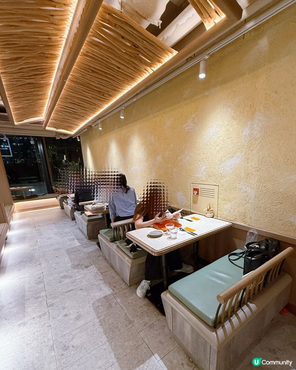 啓德韓系渡假風！豬手窩夫意粉😋 🌃