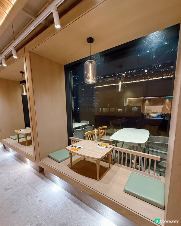 啓德韓系渡假風！豬手窩夫意粉😋 🌃