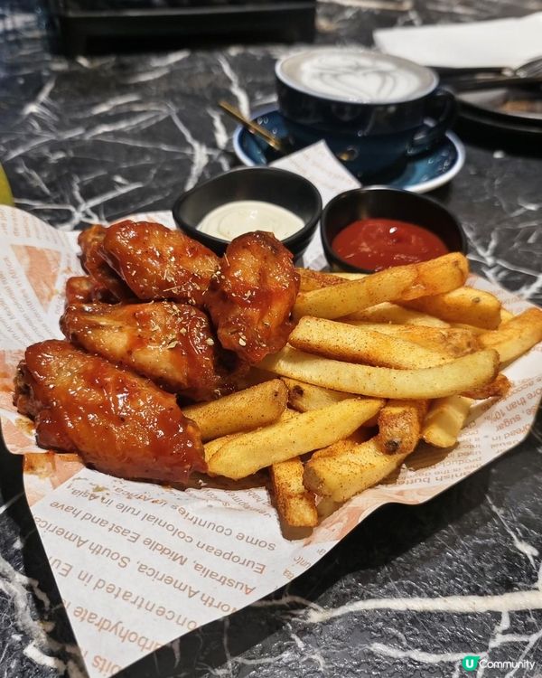 【 黑得出色碟碟清 の 旺角人氣Café Black Coffee】