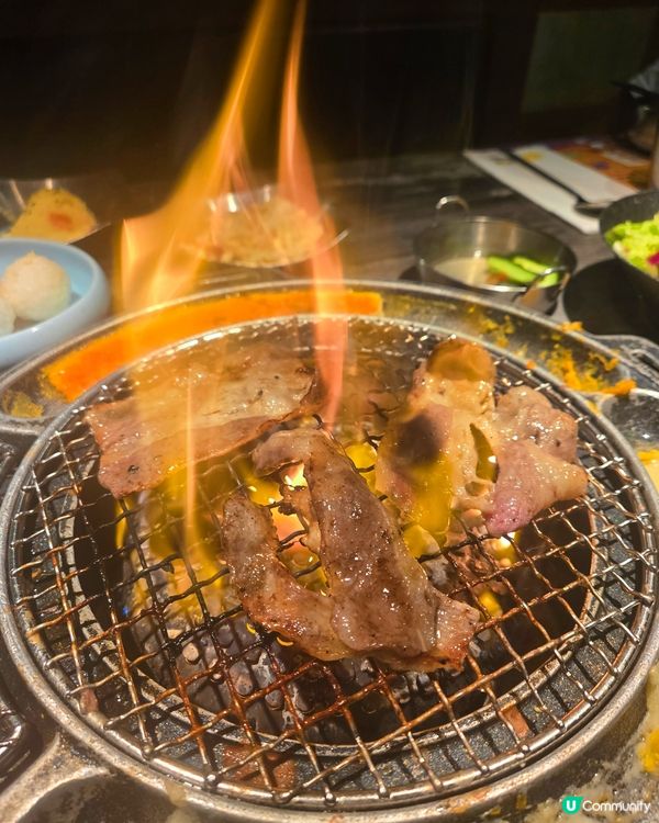 炑八韓烤親子餐廳！放電+燒烤😋！