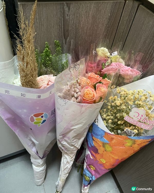 1.  久違插花💐！退步咗少少🤏，但都靚㗎！