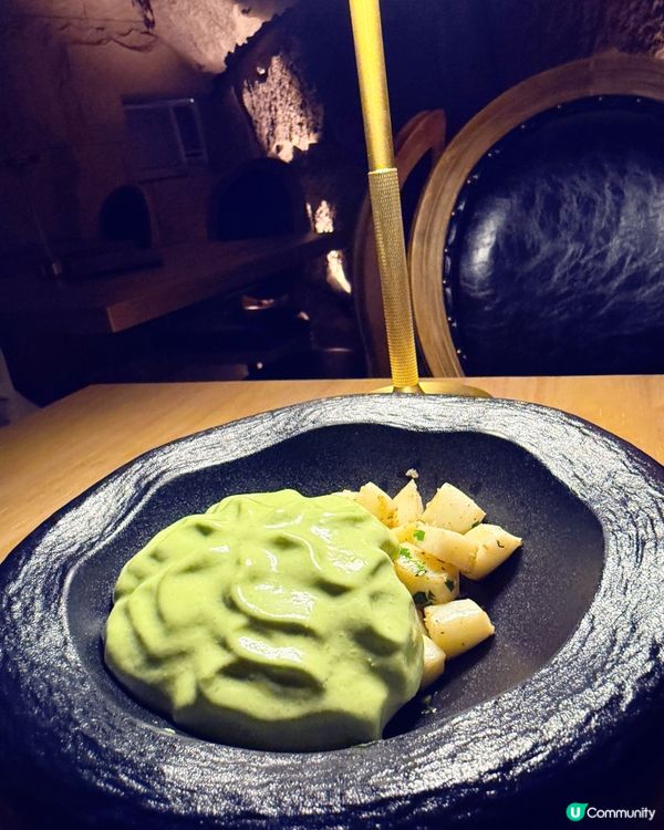 防風洞主題神秘隱世西班牙餐廳