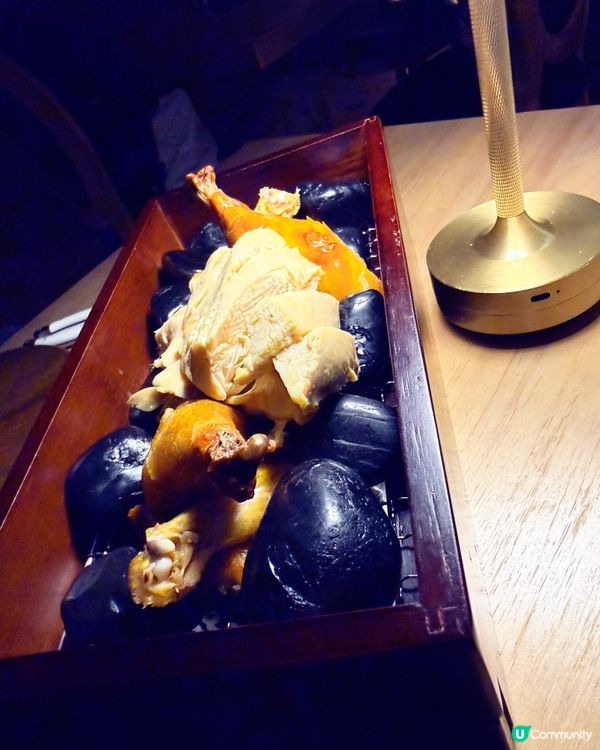 防風洞主題神秘隱世西班牙餐廳