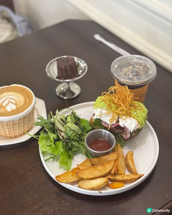 珠海一日遊-單車遊海岸線打卡標誌性珠女+人氣cafe吃可麗路