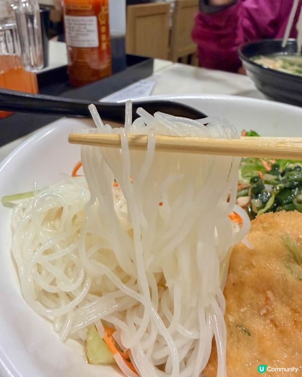 銅鑼灣美食｜湯粉清爽、蝦餅撈檬超合胃口！