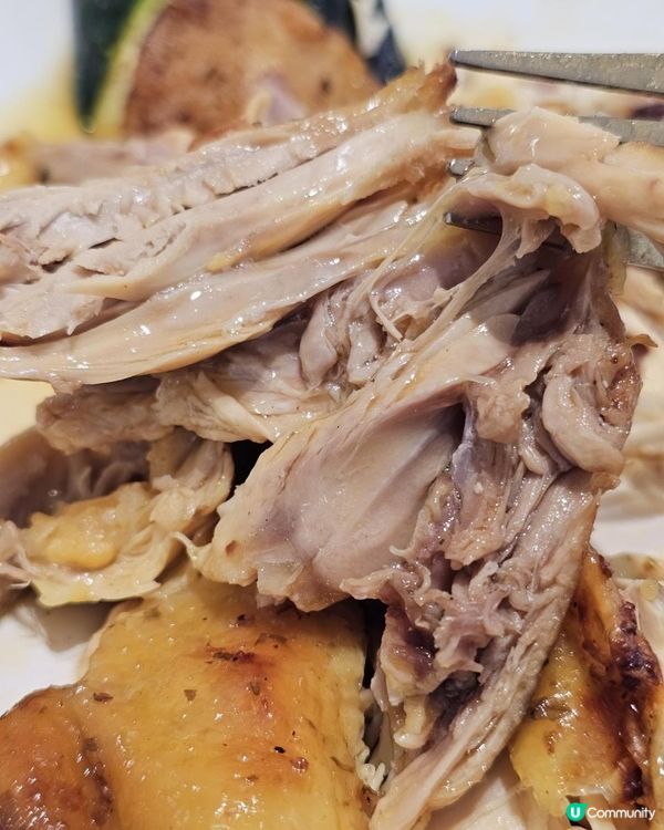 必試午餐的香草烤三黃雞