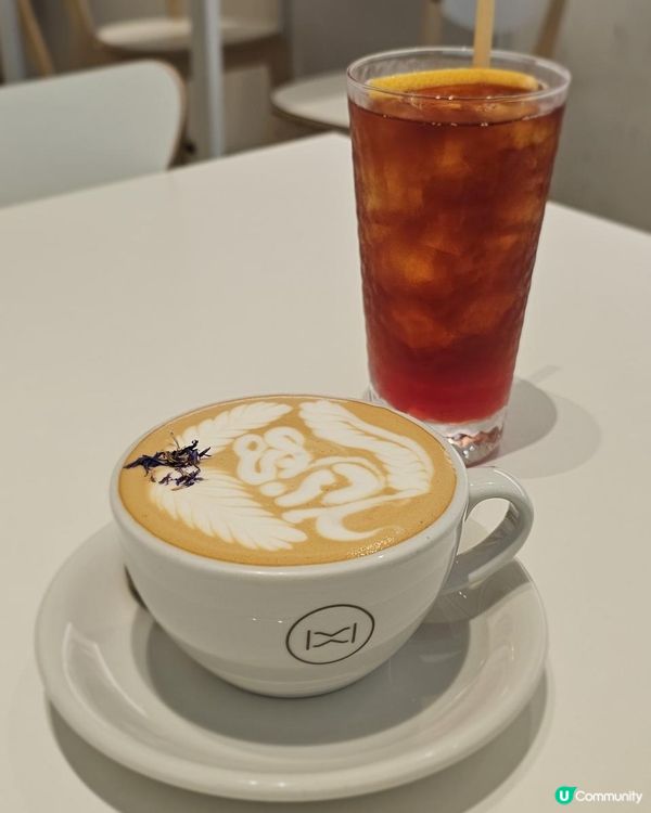 必試午餐的香草烤三黃雞