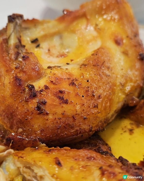 必試午餐的香草烤三黃雞