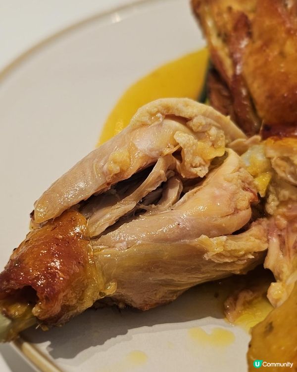 必試午餐的香草烤三黃雞