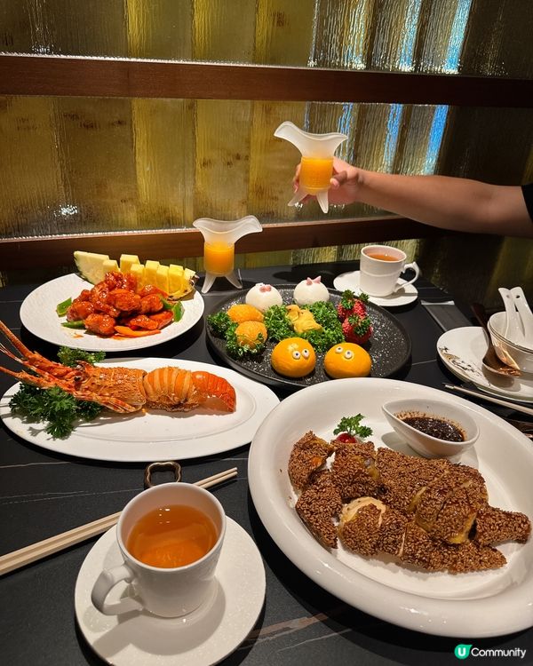 {精緻打卡中菜館·招牌龍蝦酥🦞}