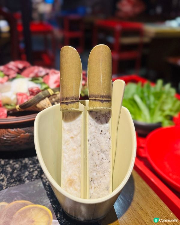 大滾友火鍋🍲！宮廷風裝修，花膠雞湯底正到爆！😋