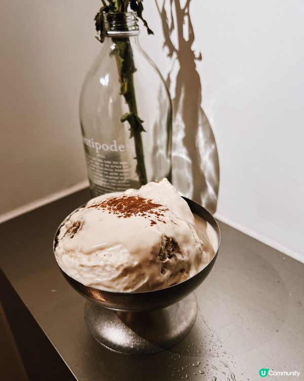 韓系咖啡店打卡📸！香蕉咖啡有驚喜🍌！