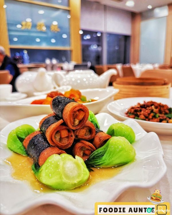 👽 食神大媽《尖沙咀｜有靚景睇嘅經典素菜餐廳》