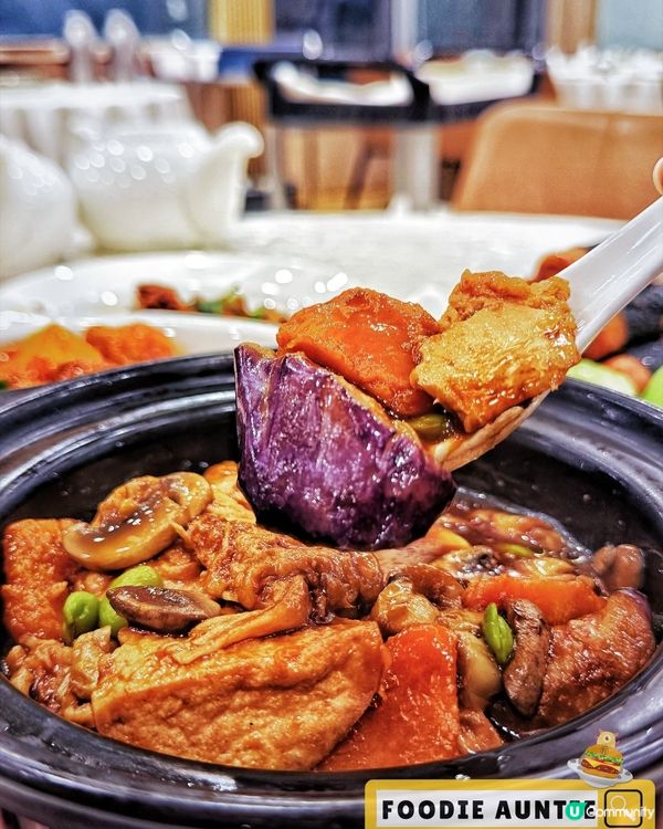 👽 食神大媽《尖沙咀｜有靚景睇嘅經典素菜餐廳》