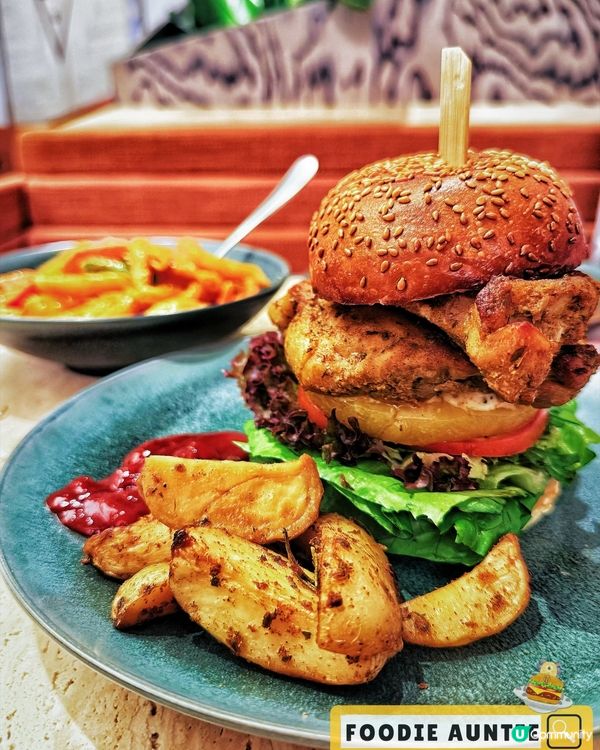 👽 食神大媽《尖沙咀｜搬咗新地址嘅好味咖啡店》