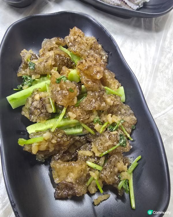 紅磡有間叫「串噹噹」主打食串燒, 我覺得幾好味. 5個人食咗...