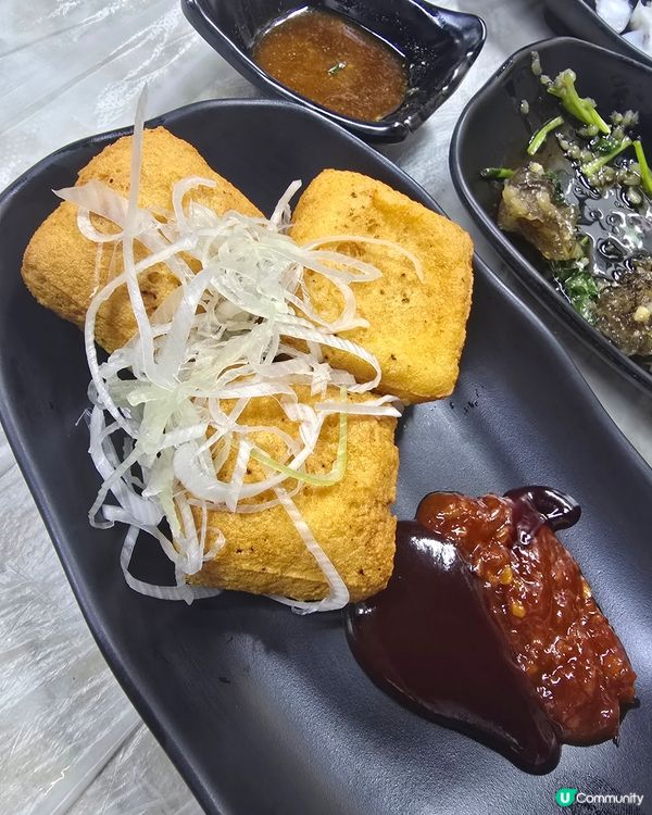 紅磡有間叫「串噹噹」主打食串燒, 我覺得幾好味. 5個人食咗...