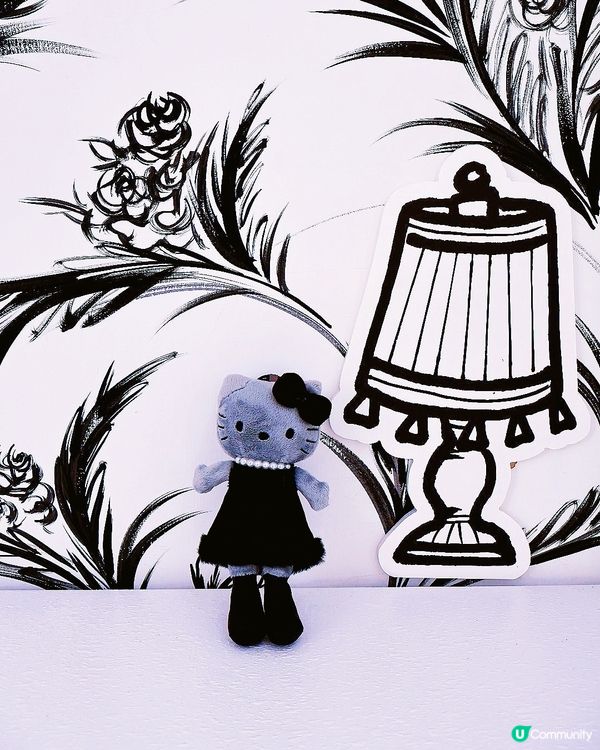 黑白打卡cafe📸！大澳蝦醬意粉勁惹味😋！