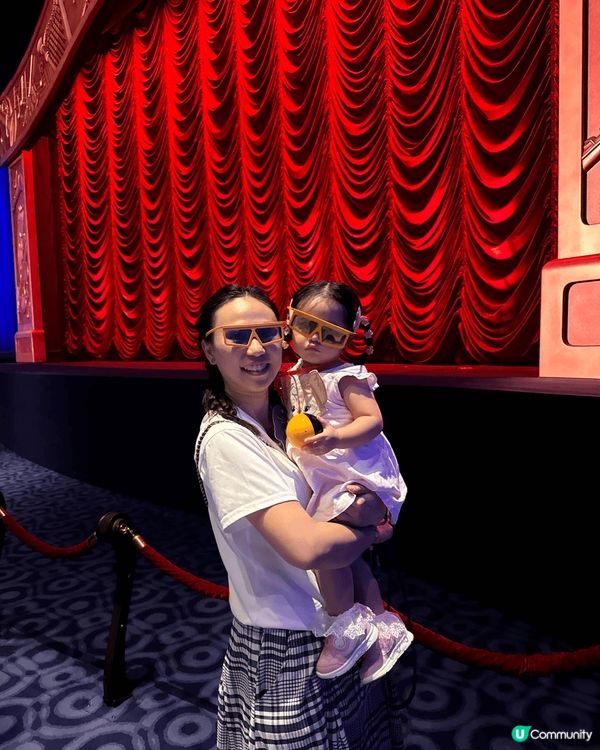 萬聖節帶小朋友去迪士尼樂園係好開心，可以玩埋夜晚超正
