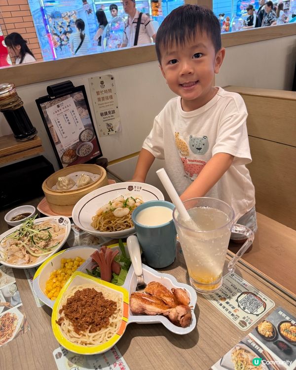 蟹季開餐！🦀 金箔小籠包爆汁🤤