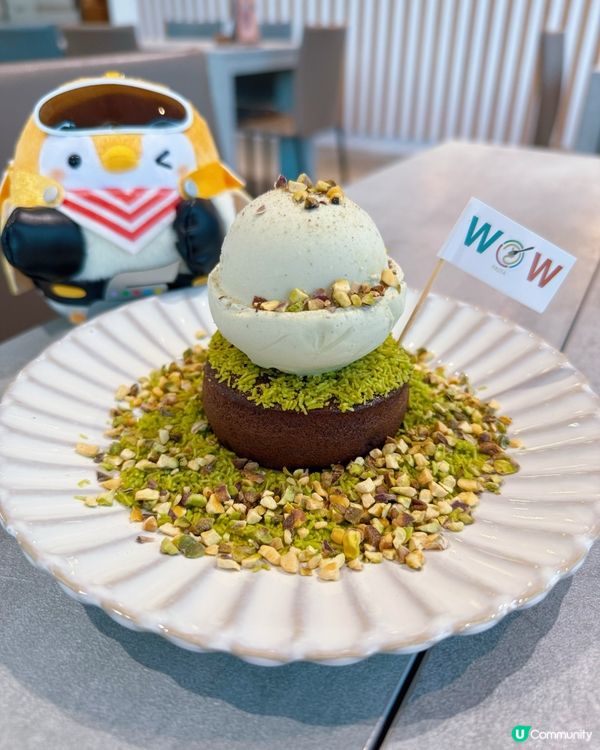 落地玻璃🏙️！高挑空間感十足嘅餐廳🤤！食到停唔到口😋