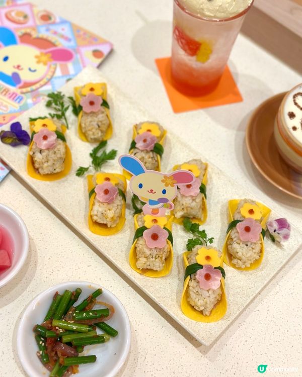 Usahana x Terrace in seaside!