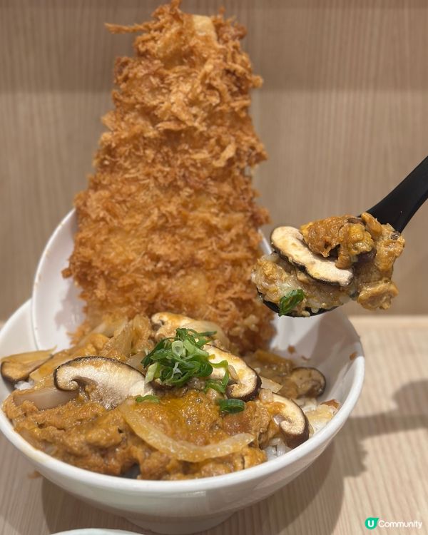 鑽石山！超巨型吉列魚柳滑蛋丼！