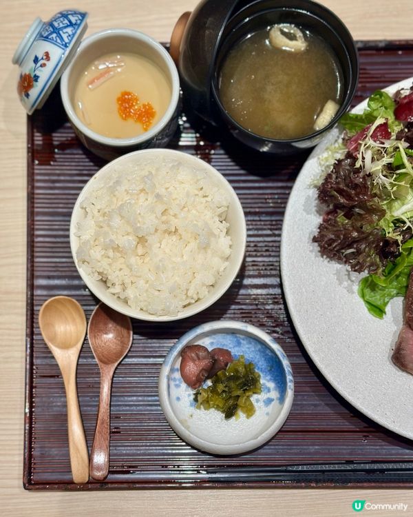 鑽石山！超巨型吉列魚柳滑蛋丼！