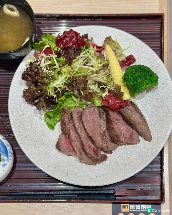 鑽石山！超巨型吉列魚柳滑蛋丼！