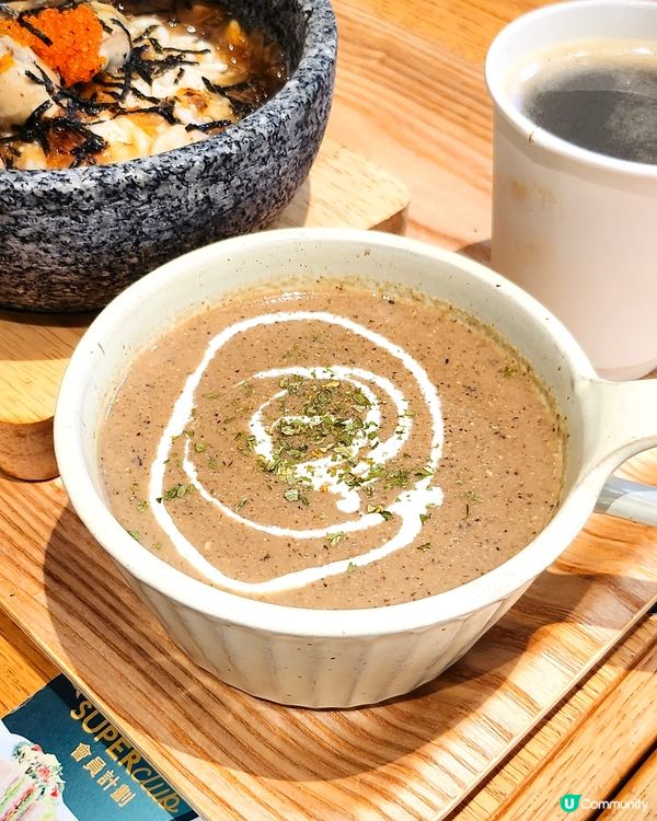 1.  增肌必備！日式海鮮飯 夠飽又健康！💪🏻