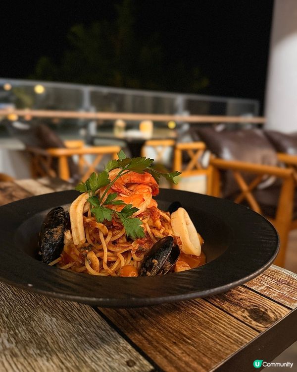 赤柱有live好chill嘅餐廳