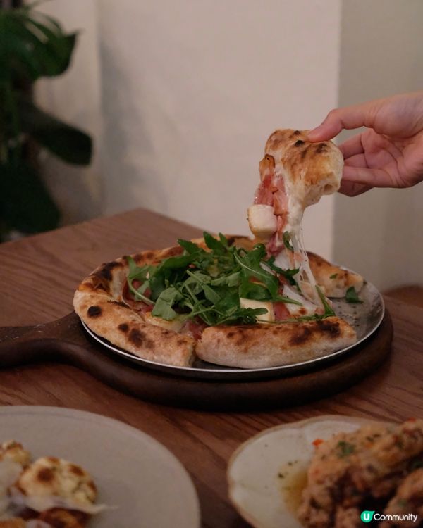 手工pizza木系cafe