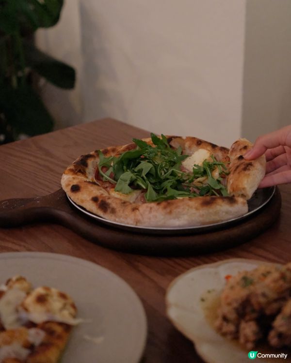 手工pizza木系cafe