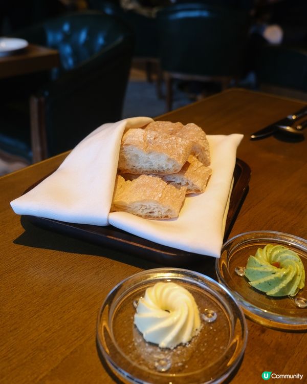 古典圖書風格打卡餐廳