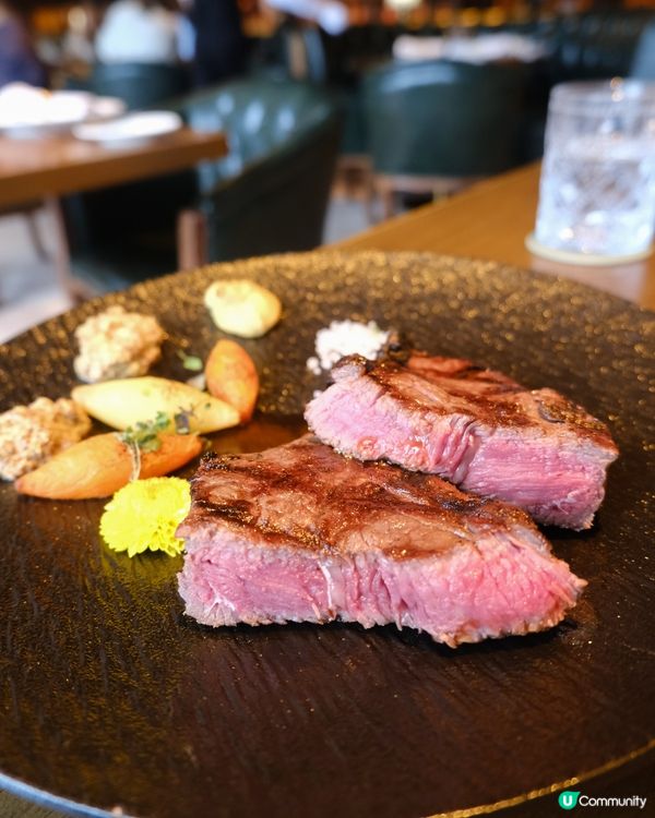 古典圖書風格打卡餐廳