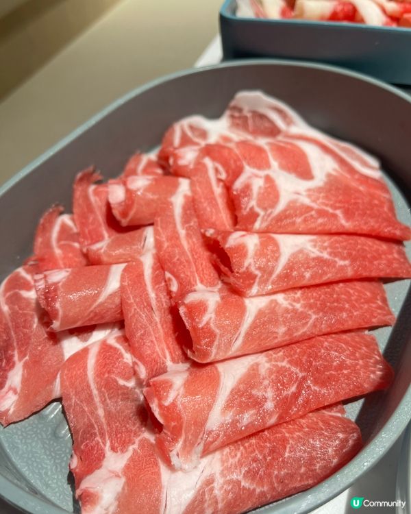 簡約台式火鍋！木系裝潢超Chill 🌿😋