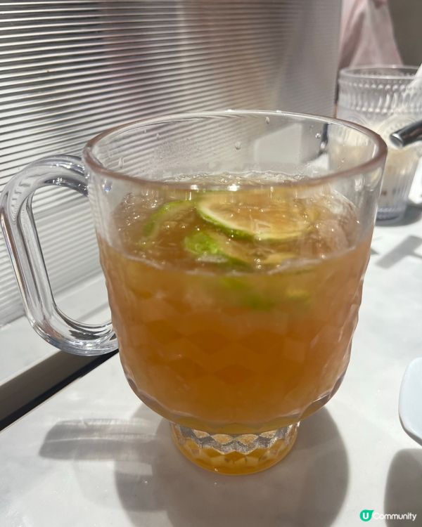 簡約台式火鍋！木系裝潢超Chill 🌿😋