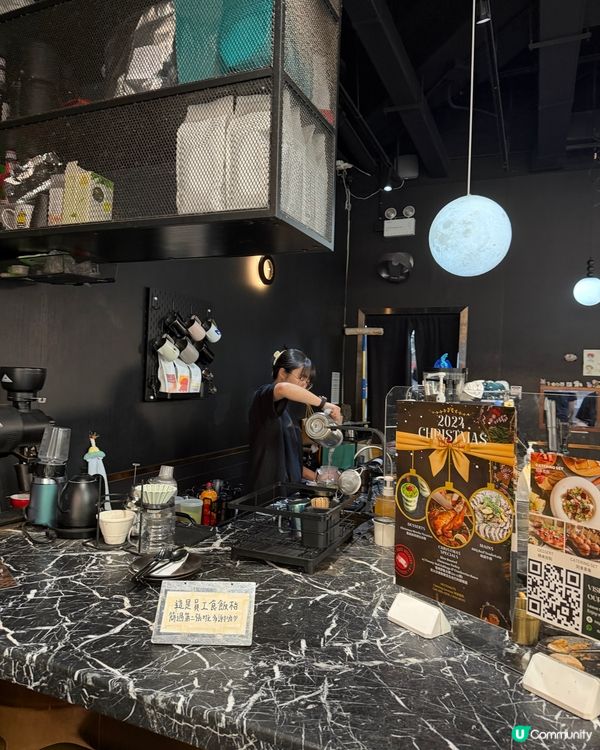 旺角型格咖啡店！捲捲意粉必試😋🍝