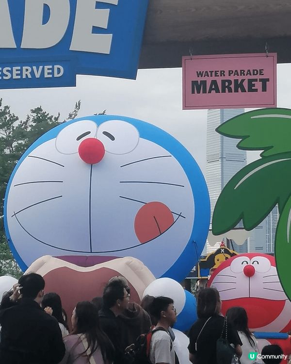 我最喜歡多拉A夢，有展覽一定支持。除左我之外，仲有很多人支持...