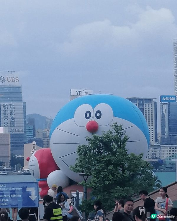 我最喜歡多拉A夢，有展覽一定支持。除左我之外，仲有很多人支持...