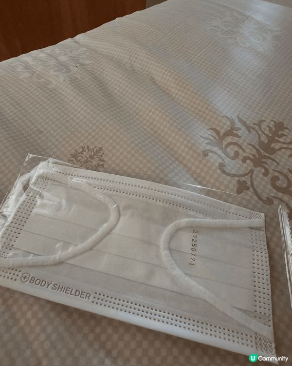 平時我日常防疫期間，通常係增強抵抗力，食維他命c同埋保護自己...