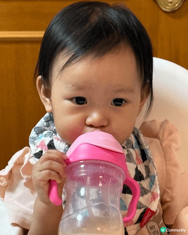 15個月大嘅Baby Charlotte 最鍾意玩、食同瞓！...
