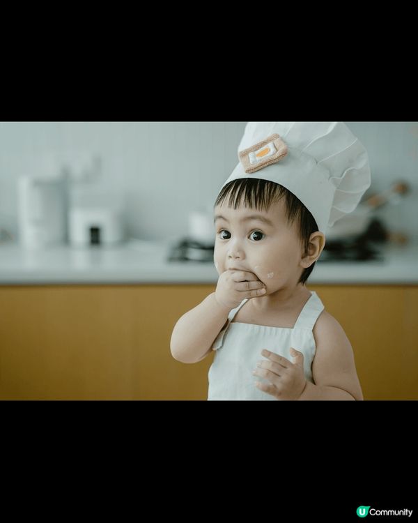 樂澂係一個又開心又百厭嘅BB，最鍾意食嘢！仲要好貪玩！