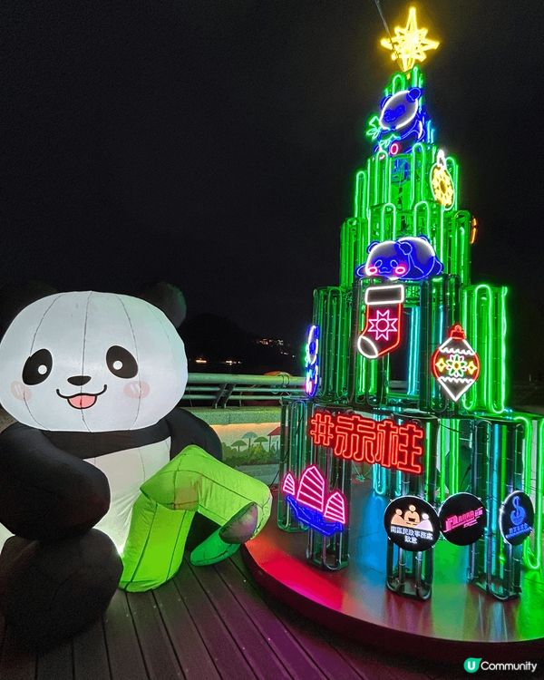 上年聖誕，赤柱有大型市集，吸引很多人專登前往潮拜；有很多食物...